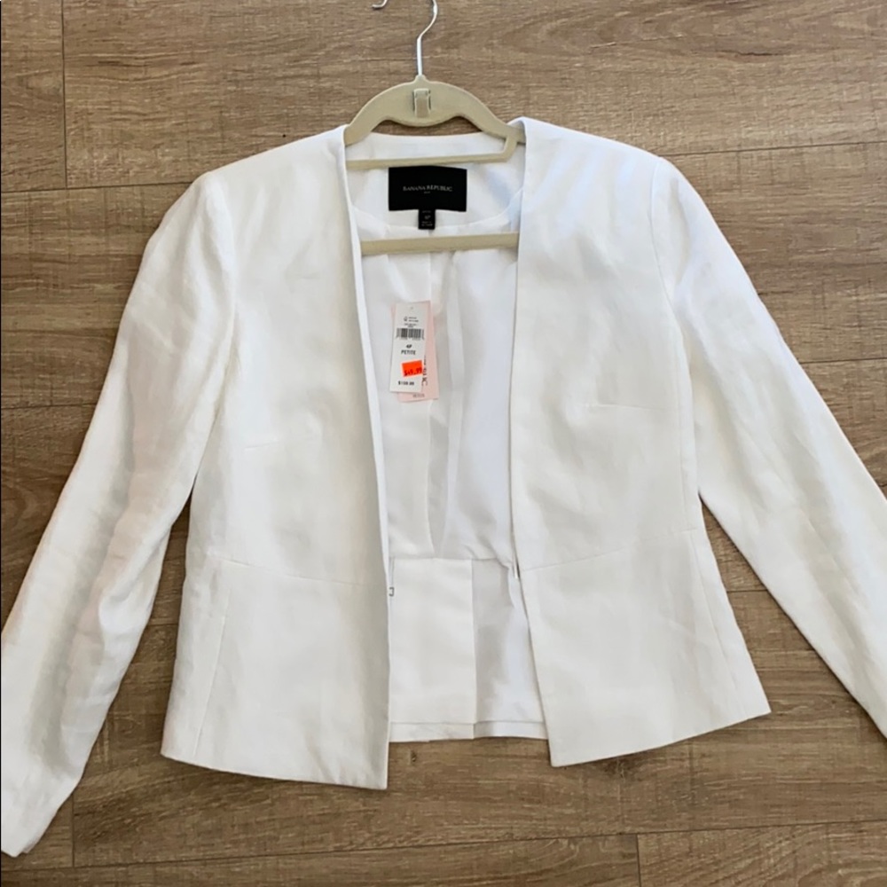 Banana Republic blazer never worn